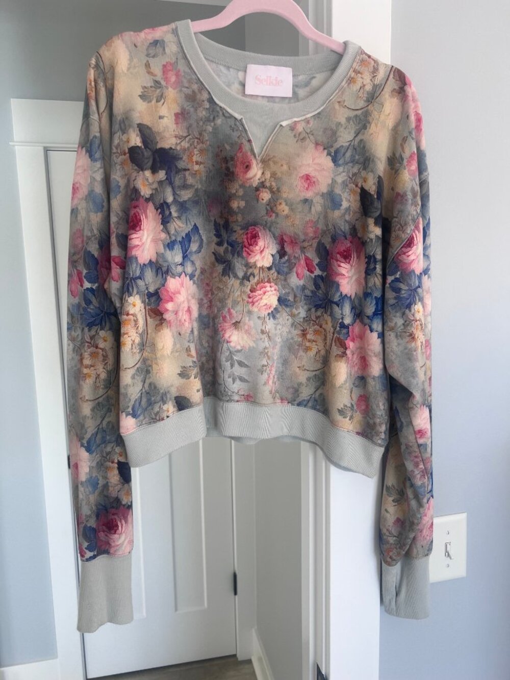 SELKIE The Chateau Paper Huggable Sweater